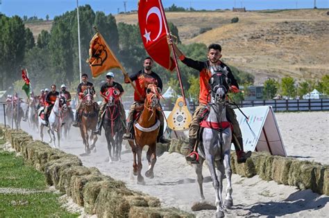 La Battaglia di Manzikert: Una Svolta Decisiva nell'Intero Scenario Geopolitico del Mediterraneo Orientale